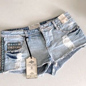 NWT Parisian Hotpants - Size 5